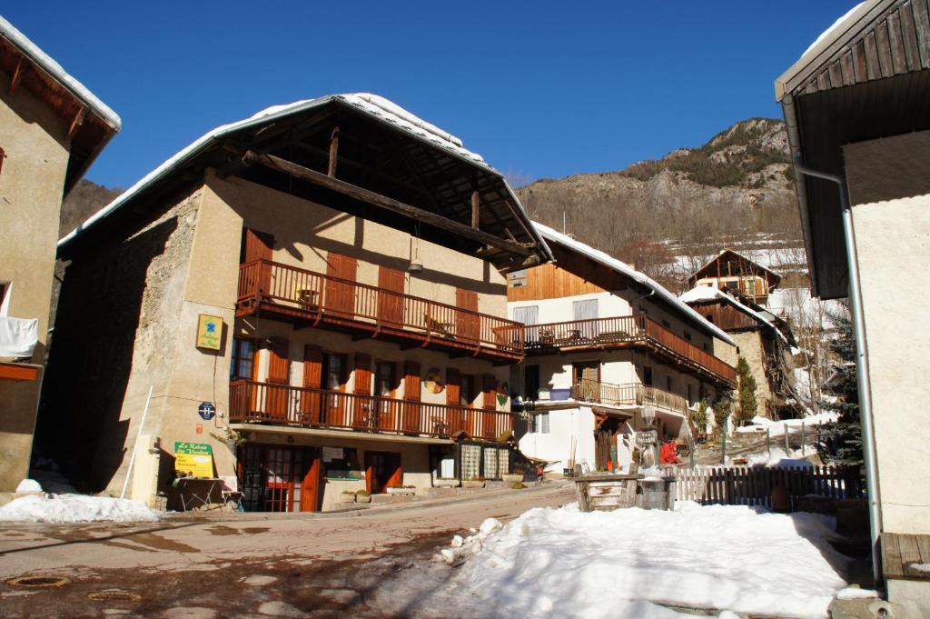 Le Relais Des Vaudois Hotel Freissinieres Esterno foto
