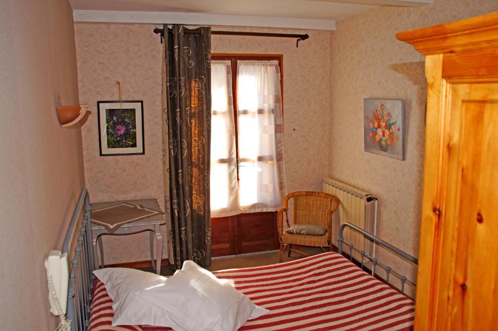 Le Relais Des Vaudois Hotel Freissinieres Camera foto